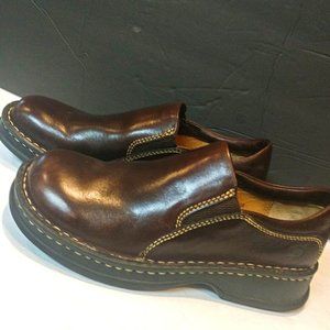 BORN Shoes Dark Brown Leather Loafers Size 38/7 Excellent Like New Condition